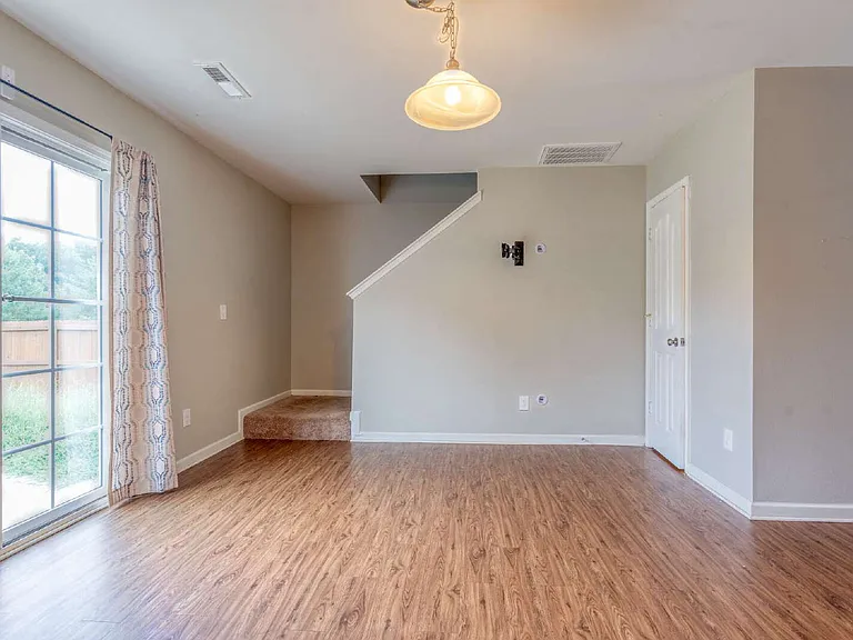326 Azalea Dr — Photo 11