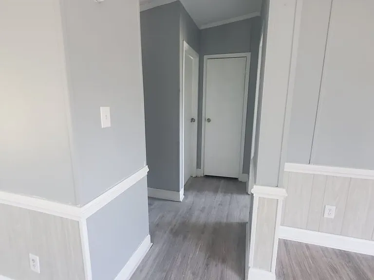 2001 McGuire Dr — Photo 14