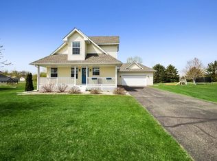 910 Morrison Ave S, Annandale, MN 55302
