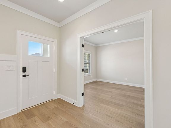 The Beaumont floorplan with the Elegant Minimalism Linen interior package.
