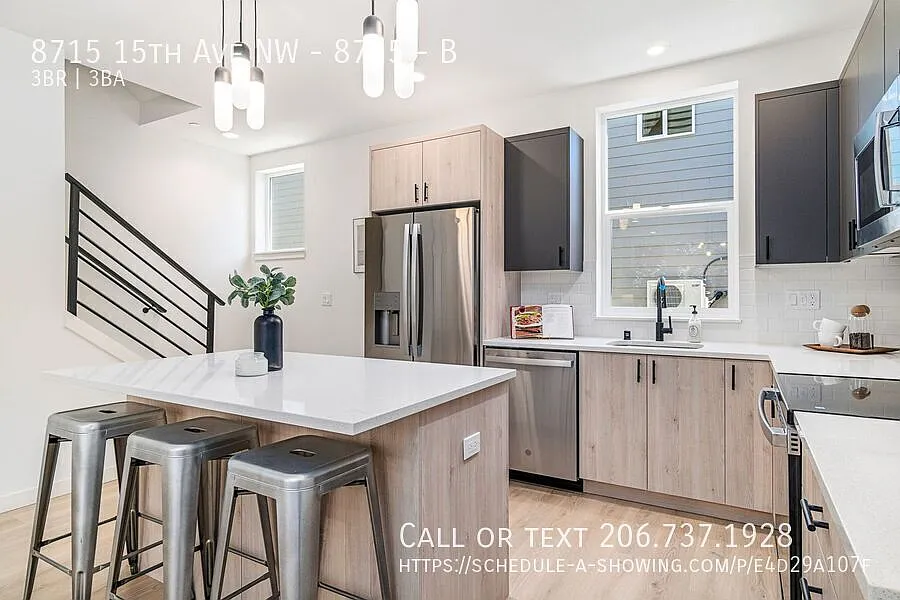 NEW 2026 Townhomes! 3bd/3ba! Rooftop Deck! — Photo 3