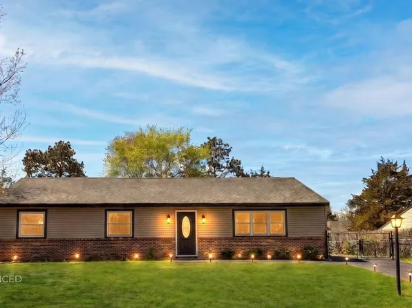 207 Marie Dr, Browns Mills, NJ 08015