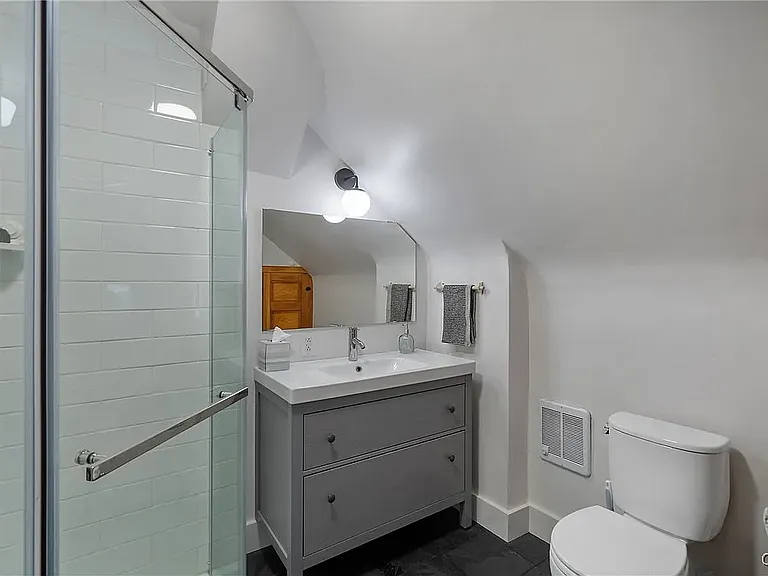 507 Herkimer St — Photo 15