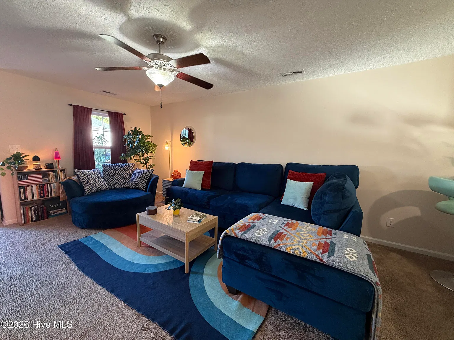 2 bed, 2.5 bath, 1220 sqft, $1,450 — Photo 3