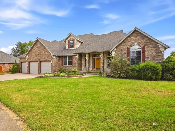 1002 E Rachael Drive, Republic, MO 65738