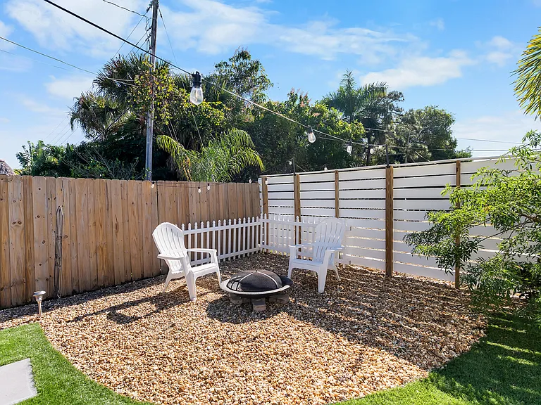 1605 Treemont Ave — Photo 29