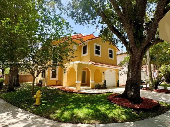 9833 NW 5th Ct, Plantation, FL 33324