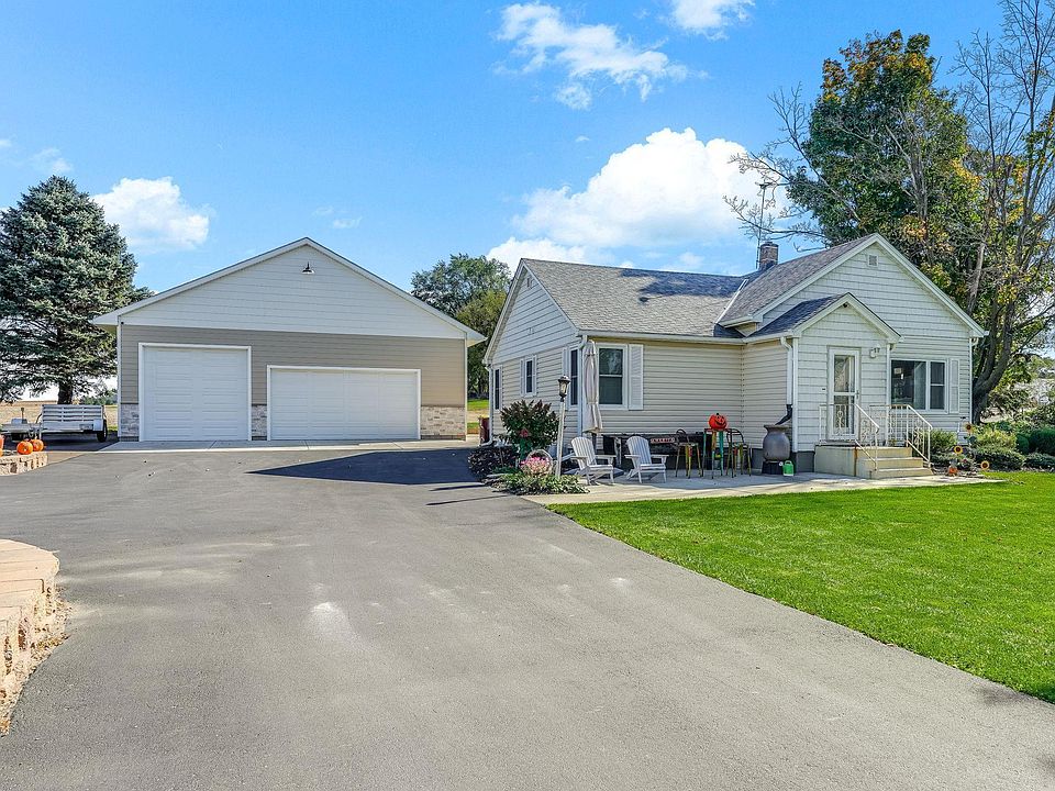 1st image of 23920 Nicolai Ave