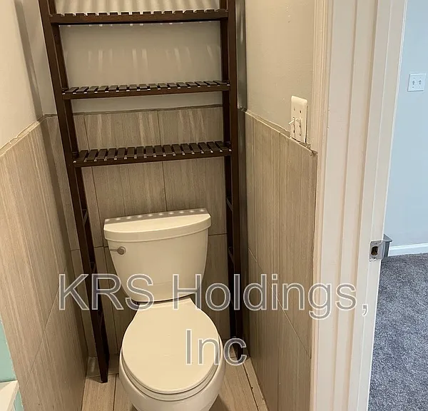 8011 Beckner Ct — Photo 10