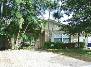 511 48th Ave N, Saint Petersburg, FL 33703