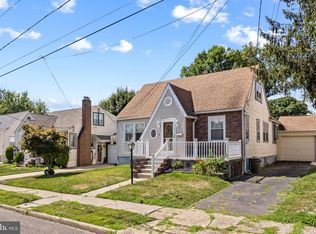 105 7th Ave, Mount Ephraim, NJ 08059