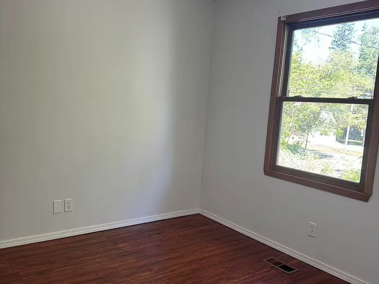 6100 Pollard Ave — Photo 12