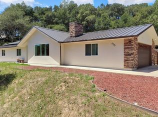 425 Echo Valley Rd, Salinas, CA 93907