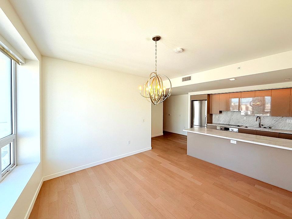 1st image of 1050 S Grand Ave Unit 1404