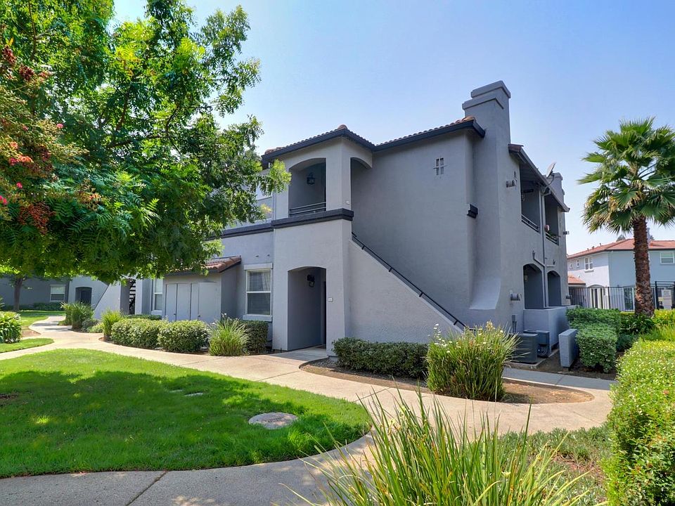 1st image of 5201 Laguna Oaks Dr Unit 131