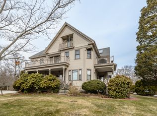 39 Beechwood St APT 5, Cohasset, MA 02025
