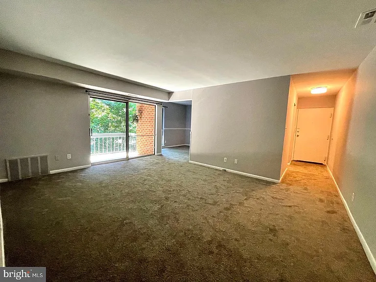 222-6 Echelon Rd #6 — Photo 6