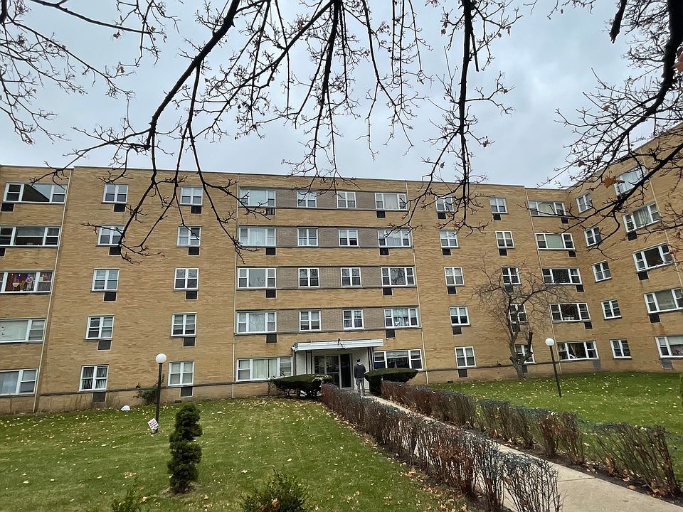 1st image of 6160 N Damen Ave APT 504