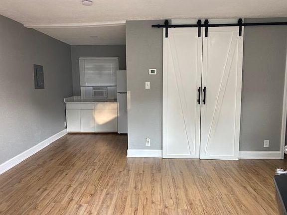 Livingroom facing Kitchen