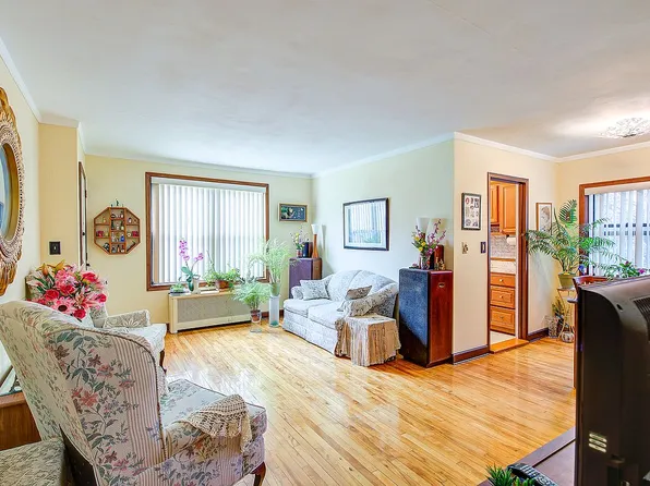 196-57 69th Ave Unit 1, Fresh Meadows, NY 11365