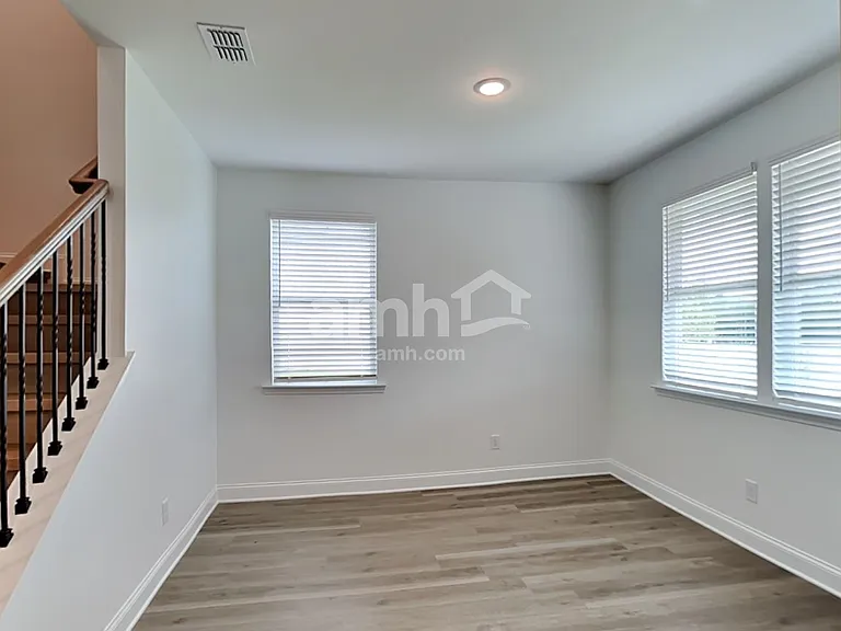 199 Sapling Way — Photo 8