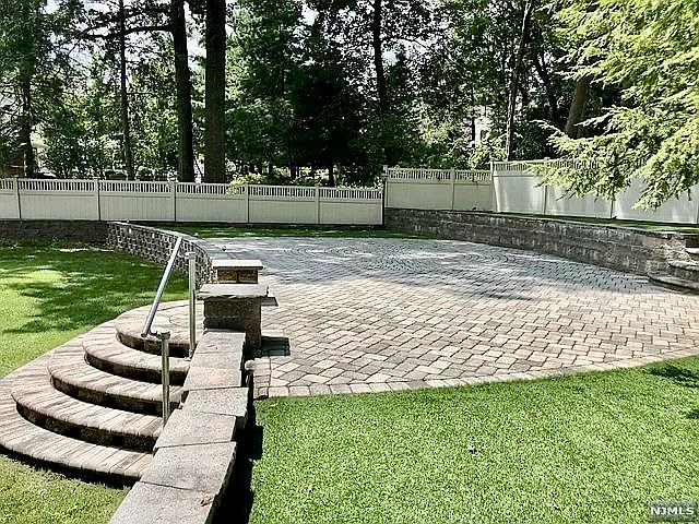 43 Mountain View Rd — Photo 9