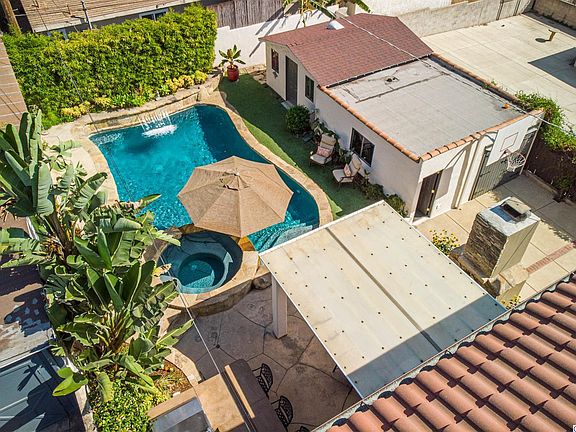 3rd image of 5336 El Verano Ave