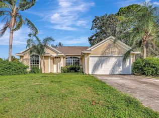 1811 SE Carvalho St, Port Saint Lucie, FL 34983