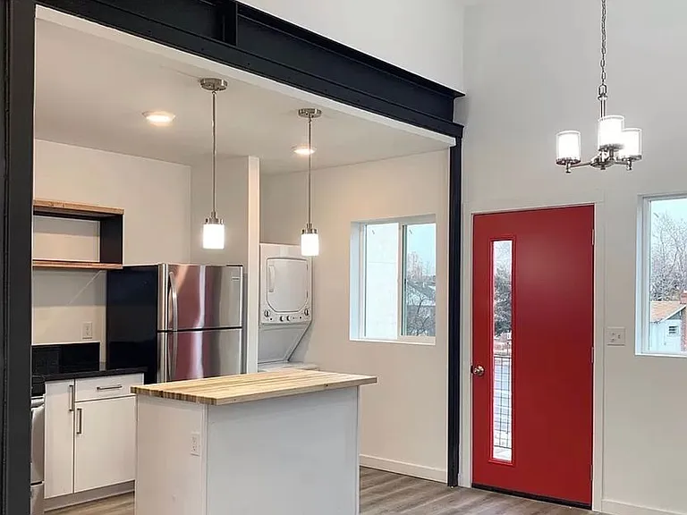 451 Holcomb Ave — Photo 6