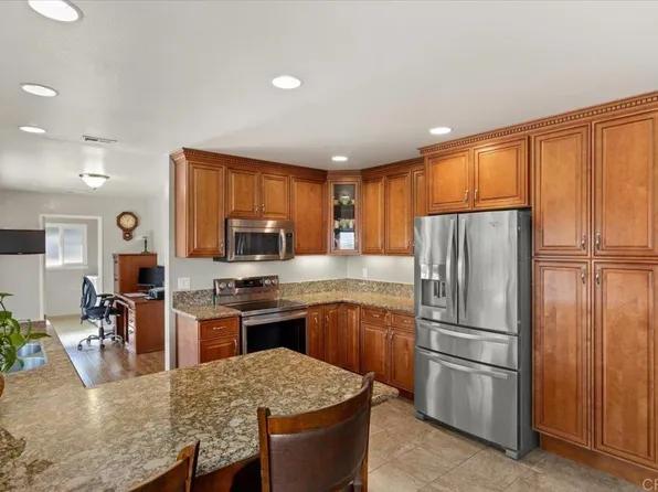 1003 La Tierra Dr, San Marcos, CA 92078