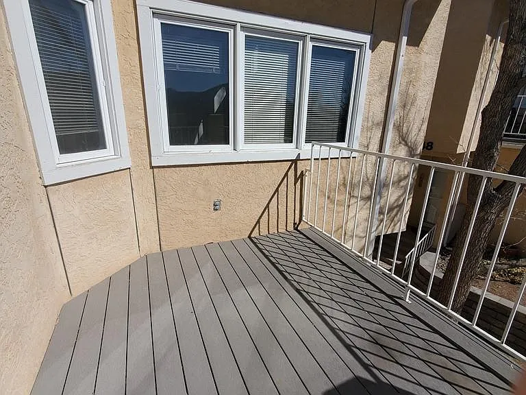 552 Observatory Dr — Photo 8
