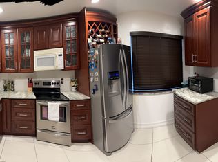 4611 SE 5th Pl, Cape Coral, FL 33904