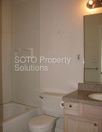 5th image of 300 S Lorimier St