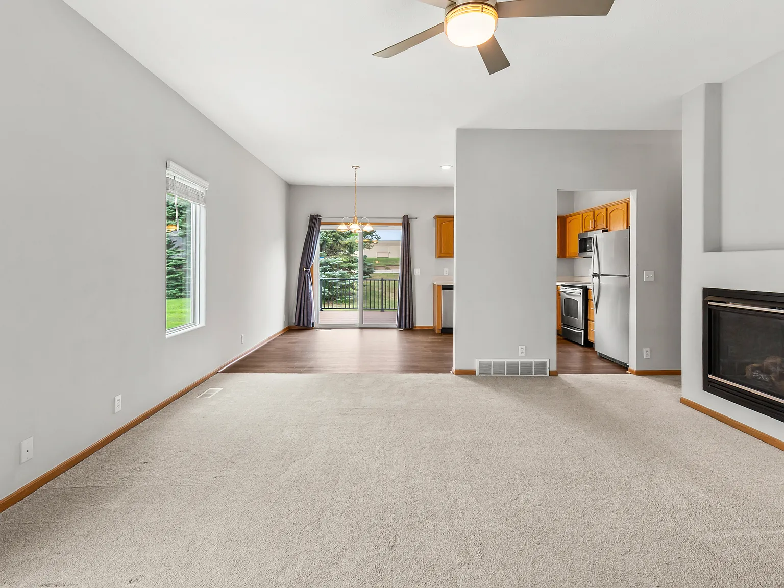 3 bed, 1598 sqft, $1,900 — Photo 4