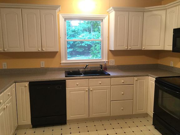 3rd image of 1937 Willimax Ave