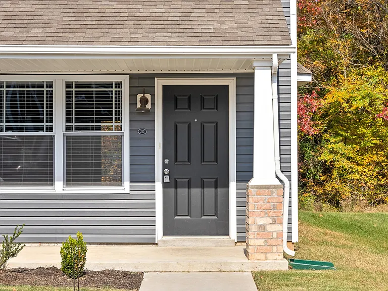 213 Woodland Valley Ln — Photo 9