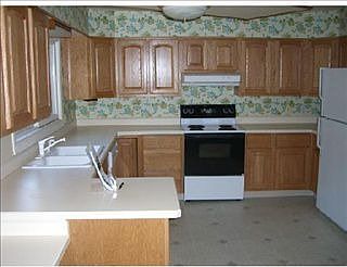 5th image of 2612 Terrace Dr