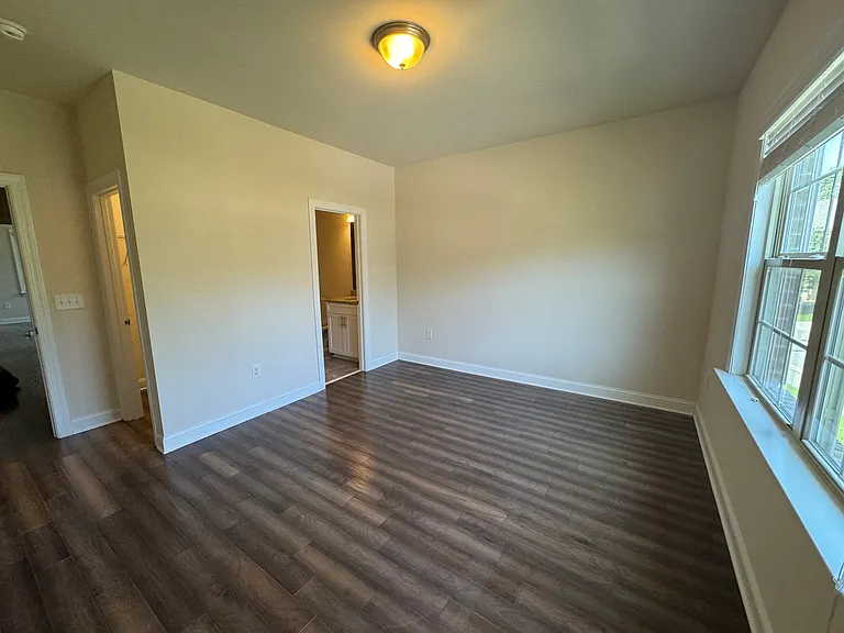 413 Daylin Dr — Photo 24