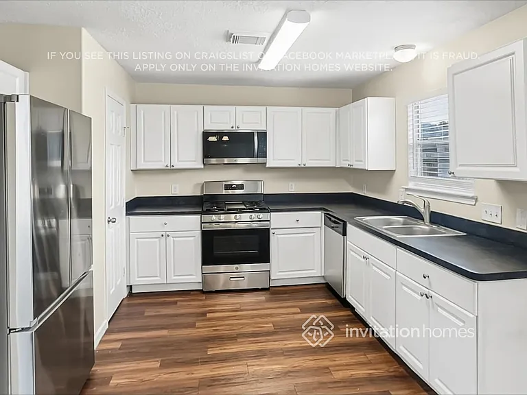 8542 Doskocil Dr — Photo 10