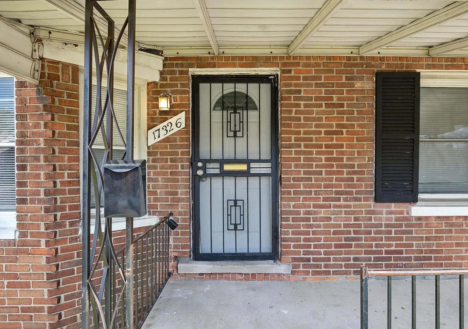 $1400 3 bedooms — Photo 2