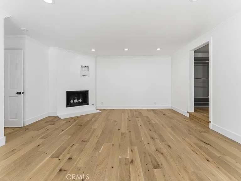 515 Kings Pl — Photo 27