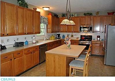 3rd image of 354 Highbanks Valley Dr