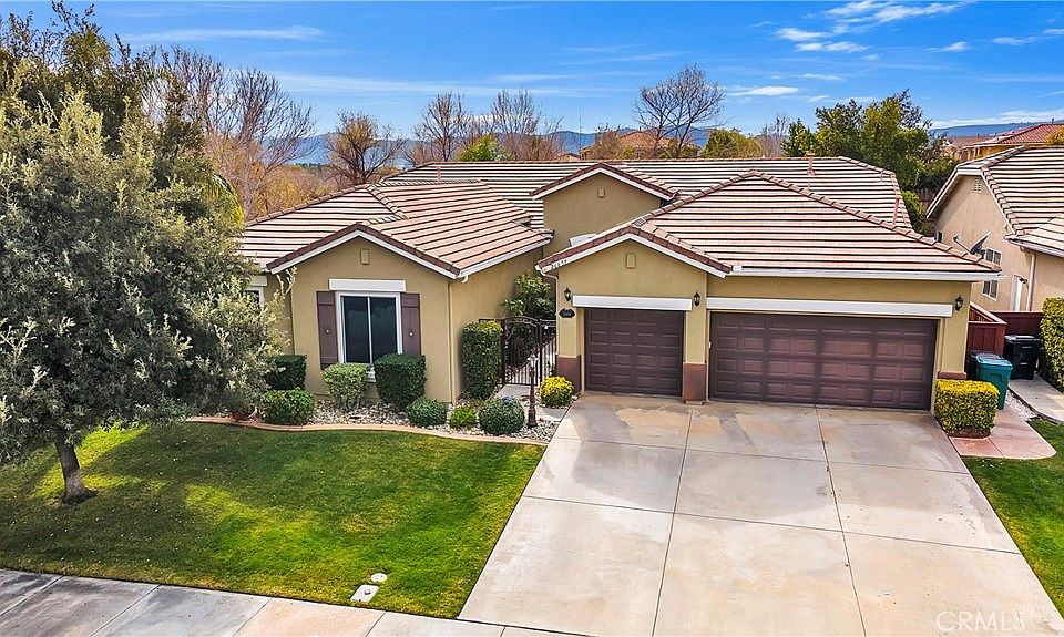1st image of 26659 Paddington Ct