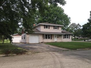 924 Shirley St, Stoughton, WI 53589