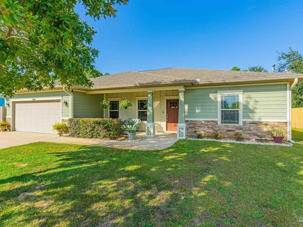 8686 El Paseo St, Navarre, FL 32566