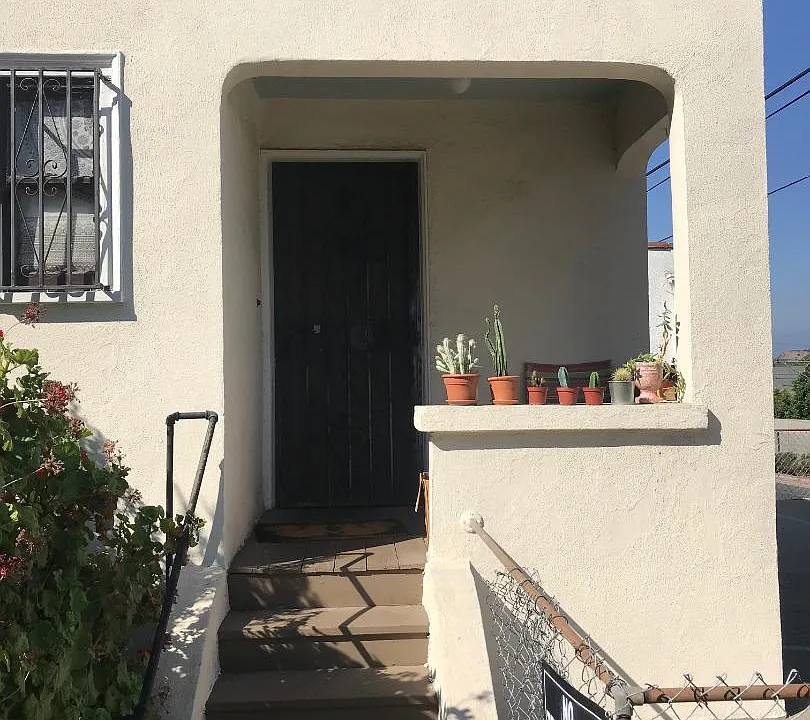 4315 1/2 Marmion Way