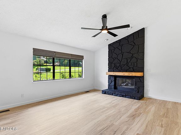 5th image of 7705 Christin Lee Cir