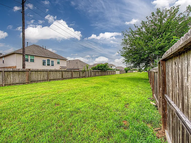 24423 Hikers Bend Dr — Photo 31