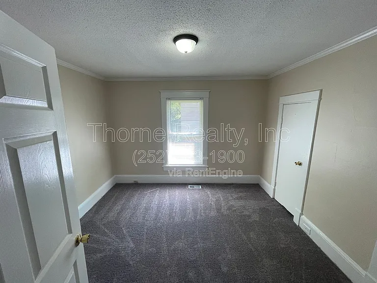 1409 Dogwood Ave — Photo 8