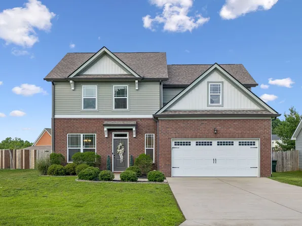 610 Whirlaway Dr, Burns, TN 37029